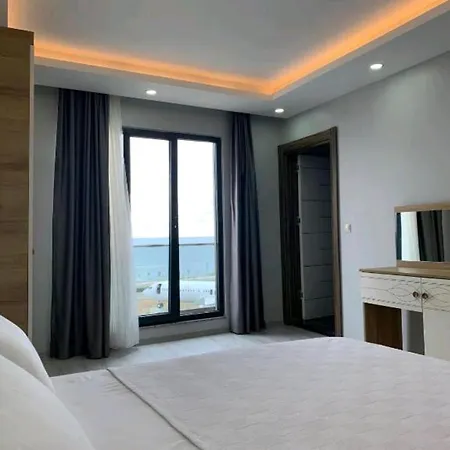 Renaissance 公寓式酒店 Kaşüstü